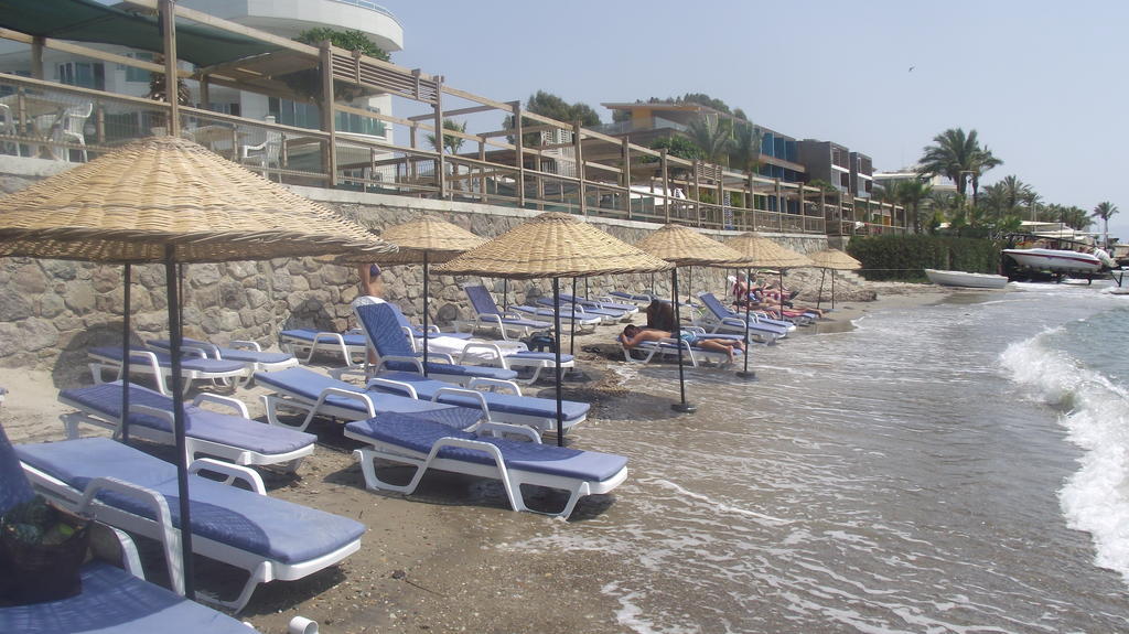 Ado Beach Hotel Тургутрейс Екстер'єр фото